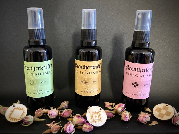 Blütenessenzen für den weiblichen Zyklus Set